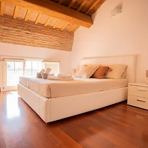 https://mansarda-storica-cristoforo-colombo.emilia-romagnahotels.net